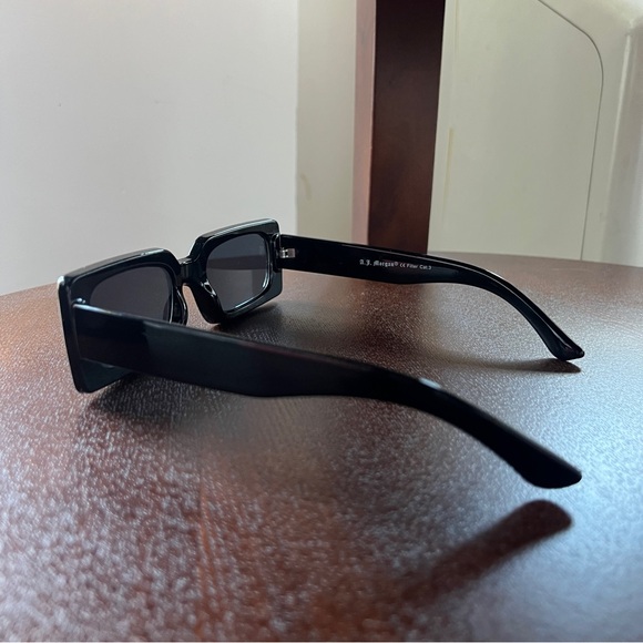 AJ Morgan ASOS black rectangular rhinestone frame diva sunglasses - Picture 6 of 11